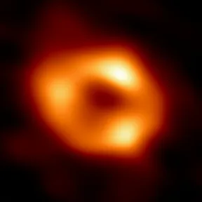 Stín černé díry Sagittarius A* – snímek